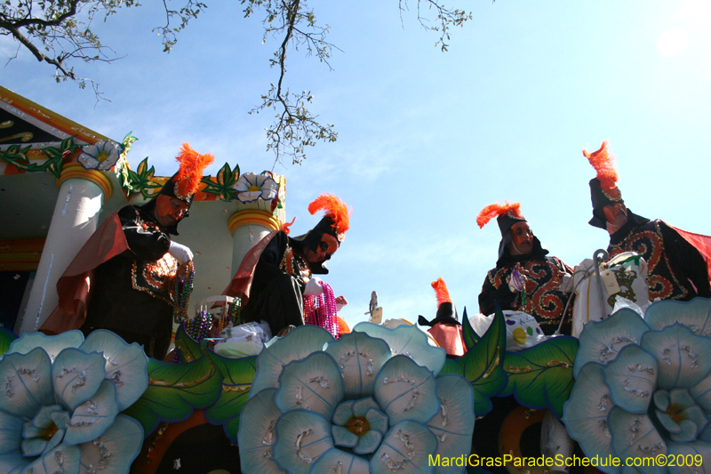 2009-Rex-King-of-Carnival-presents-Spirits-of-Spring-Krewe-of-Rex-New-Orleans-Mardi-Gras-2102