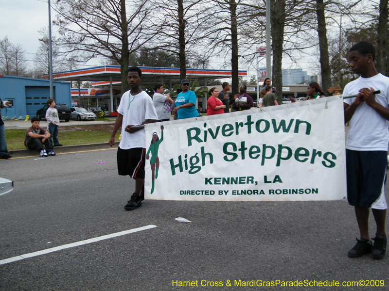 Krewe-of-Rhea-2009-Metairie-Mardi-Gras-Harriet-Cross-7866