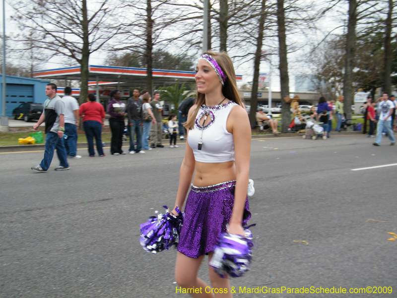 Krewe-of-Rhea-2009-Metairie-Mardi-Gras-Harriet-Cross-7892