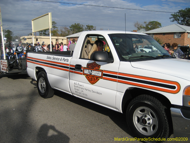 Krewe-of-Slidellians-Mardi-Gras-Slidell-2009-0289