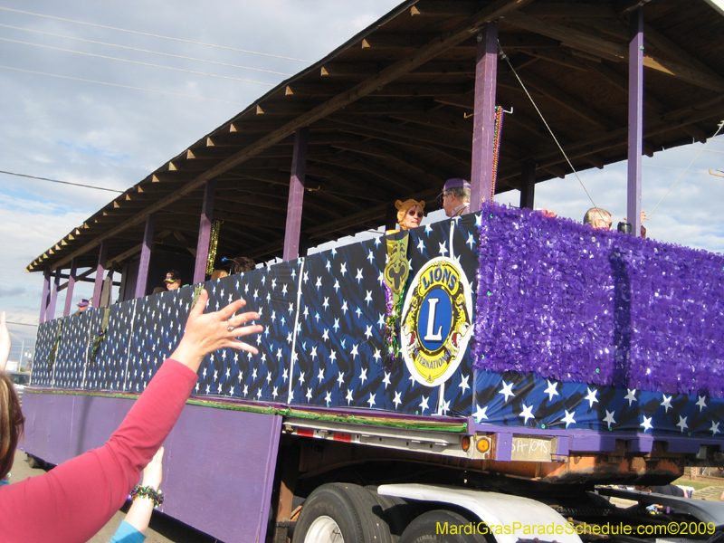 Krewe-of-Slidellians-Mardi-Gras-Slidell-2009-0300