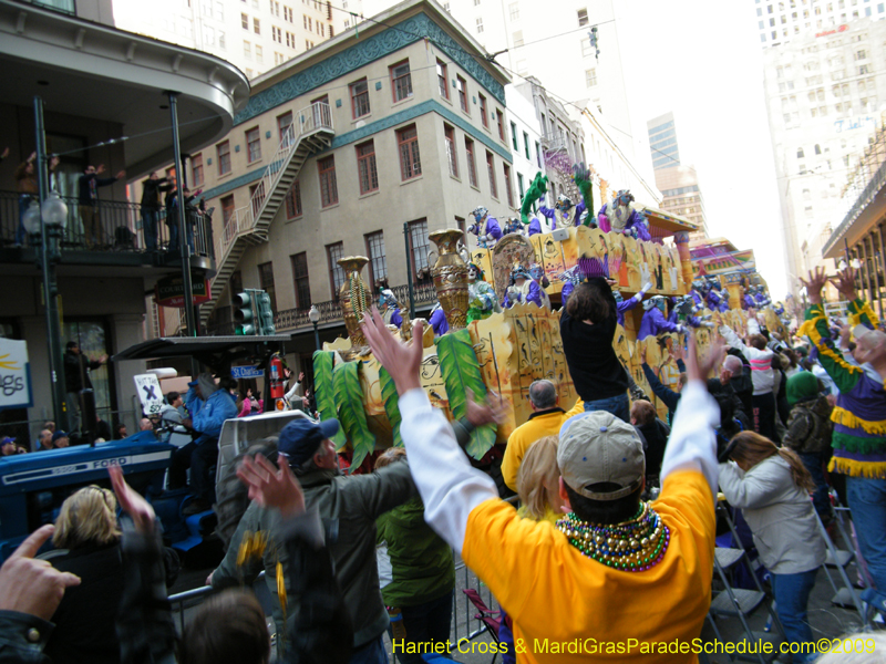 Krewe-of-Thoth-presents-Thoths-Aquatic-Adventures-2009-Mardi-Gras-New-Orleans-9377