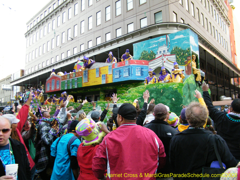 Krewe-of-Thoth-presents-Thoths-Aquatic-Adventures-2009-Mardi-Gras-New-Orleans-9402