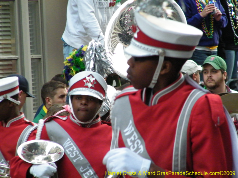 Krewe-of-Thoth-presents-Thoths-Aquatic-Adventures-2009-Mardi-Gras-New-Orleans-9418