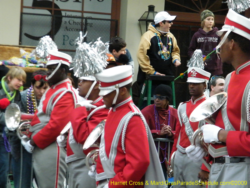 Krewe-of-Thoth-presents-Thoths-Aquatic-Adventures-2009-Mardi-Gras-New-Orleans-9421