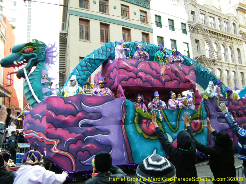 Krewe-of-Thoth-presents-Thoths-Aquatic-Adventures-2009-Mardi-Gras-New-Orleans-9449