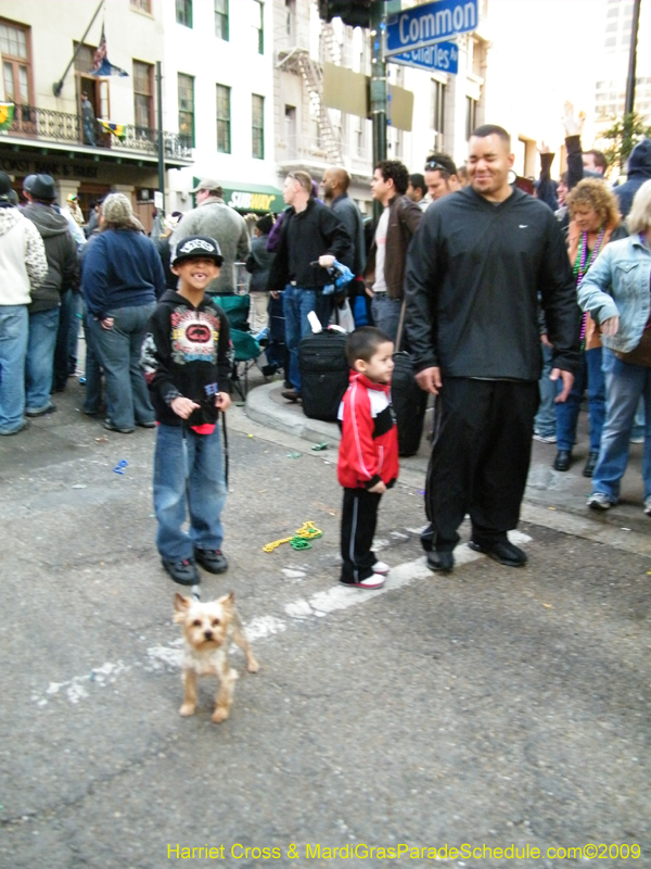 Krewe-of-Thoth-presents-Thoths-Aquatic-Adventures-2009-Mardi-Gras-New-Orleans-9472