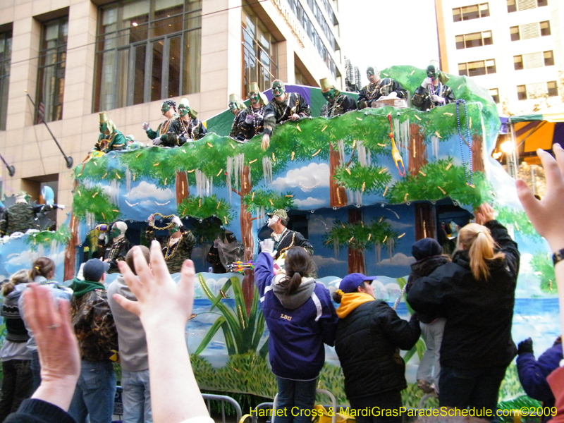 Krewe-of-Thoth-presents-Thoths-Aquatic-Adventures-2009-Mardi-Gras-New-Orleans-9520