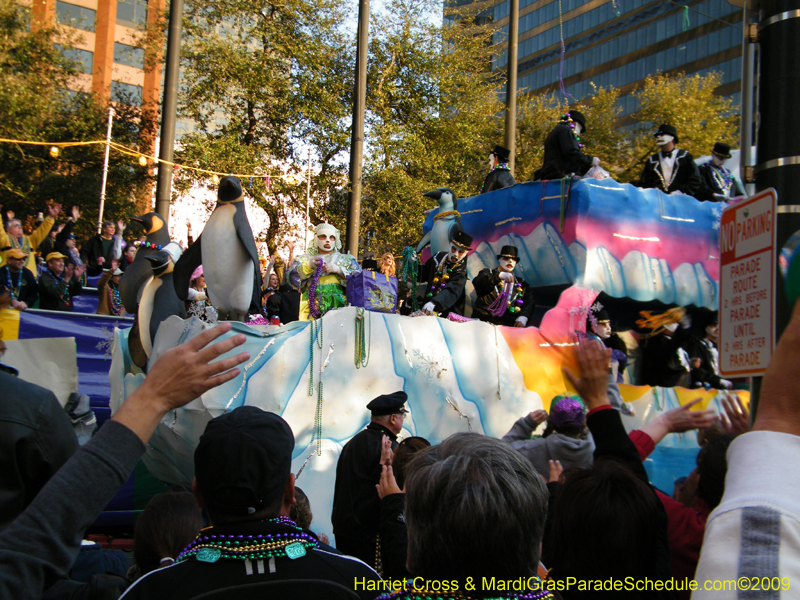 Krewe-of-Thoth-presents-Thoths-Aquatic-Adventures-2009-Mardi-Gras-New-Orleans-9524