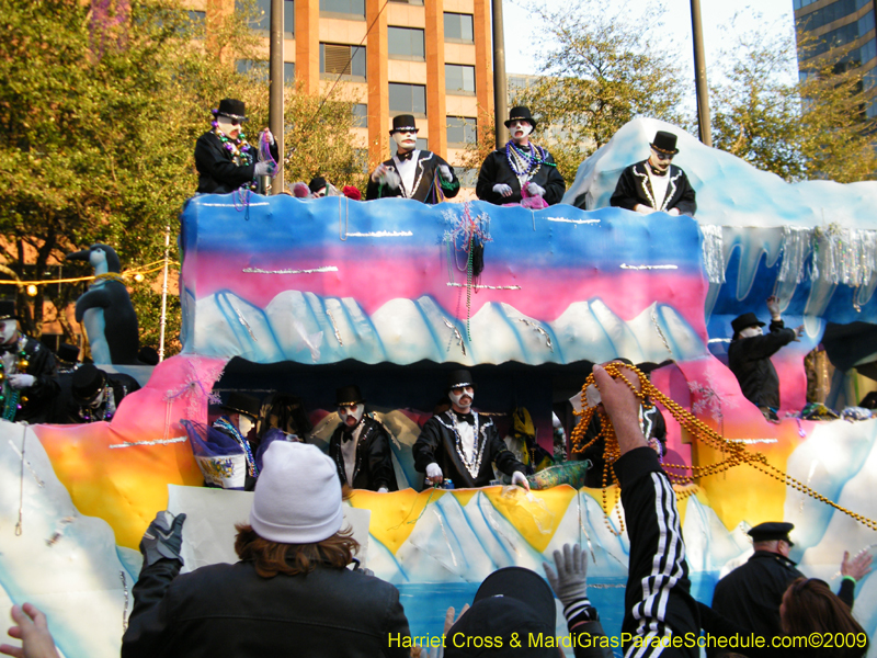 Krewe-of-Thoth-presents-Thoths-Aquatic-Adventures-2009-Mardi-Gras-New-Orleans-9525