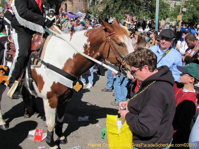 Krewe-of-Thoth-2010-Mardi-Gras-New-Orleans-0976