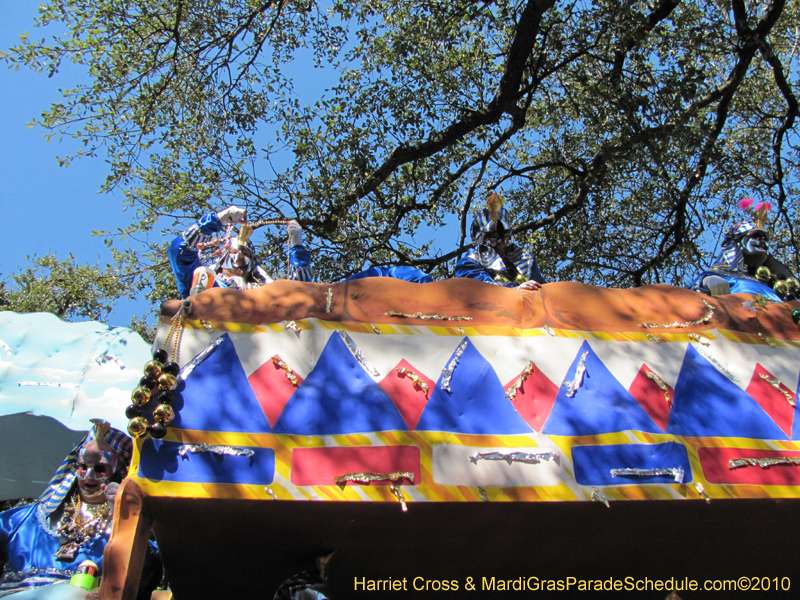 Krewe-of-Thoth-2010-Mardi-Gras-New-Orleans-1015