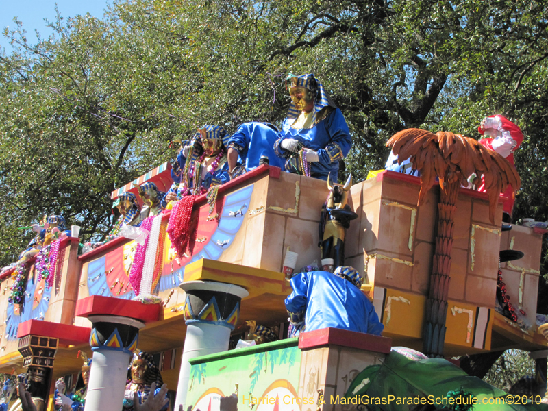 Krewe-of-Thoth-2010-Mardi-Gras-New-Orleans-1022