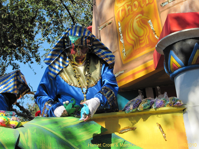 Krewe-of-Thoth-2010-Mardi-Gras-New-Orleans-1029