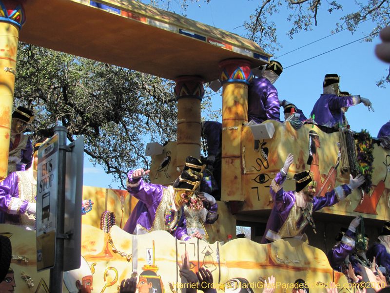 Krewe-of-Thoth-2010-Mardi-Gras-New-Orleans-1038