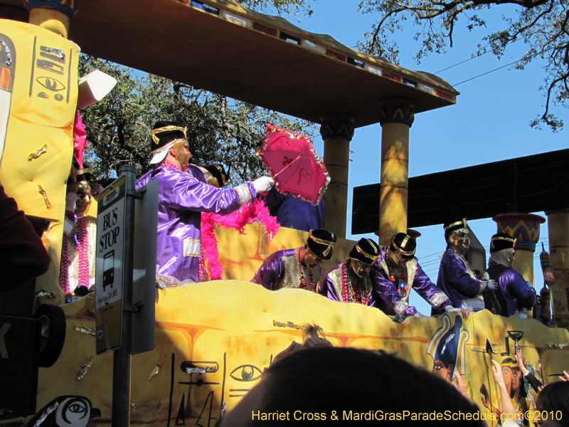 Krewe-of-Thoth-2010-Mardi-Gras-New-Orleans-1043