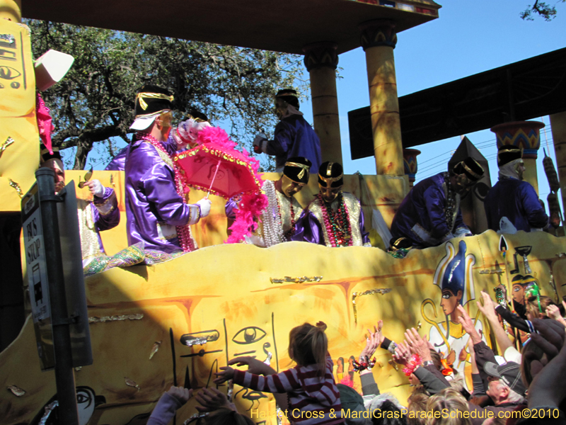 Krewe-of-Thoth-2010-Mardi-Gras-New-Orleans-1044