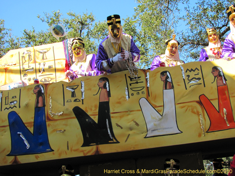 Krewe-of-Thoth-2010-Mardi-Gras-New-Orleans-1045