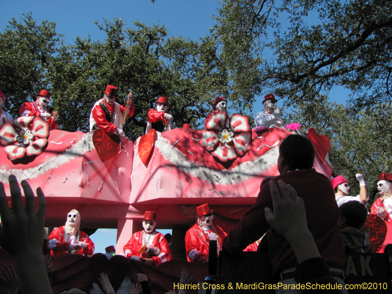 Krewe-of-Thoth-2010-Mardi-Gras-New-Orleans-1066