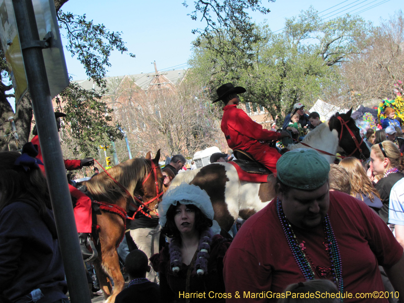 Krewe-of-Thoth-2010-Mardi-Gras-New-Orleans-1075