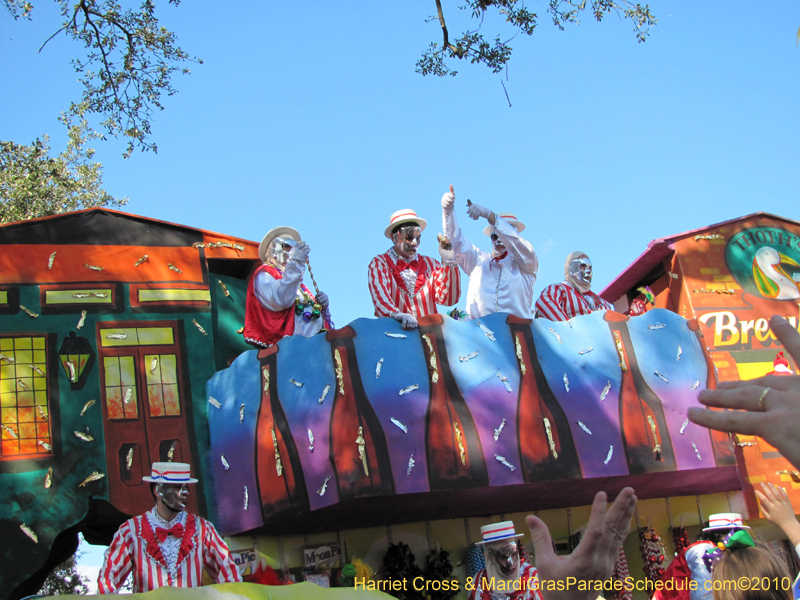 Krewe-of-Thoth-2010-Mardi-Gras-New-Orleans-1201