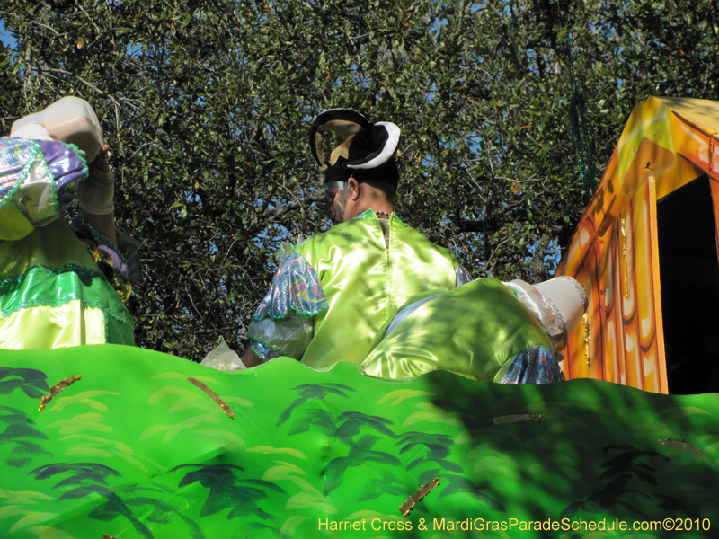 Krewe-of-Thoth-2010-Mardi-Gras-New-Orleans-1218