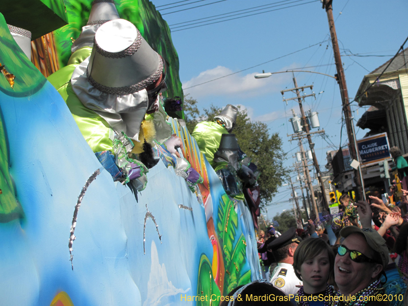 Krewe-of-Thoth-2010-Mardi-Gras-New-Orleans-1220