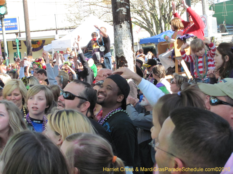 Krewe-of-Thoth-2010-Mardi-Gras-New-Orleans-1221