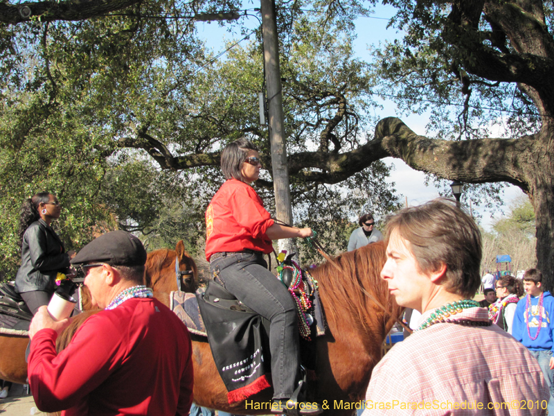 Krewe-of-Thoth-2010-Mardi-Gras-New-Orleans-1303