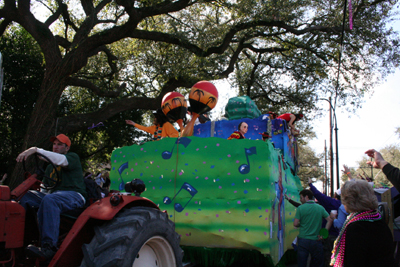 Krewe-of-Tucks-2008-New-Orleans-Mardi-Gras-Parade-0619