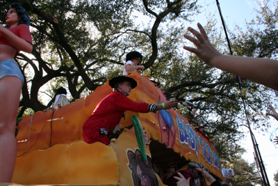 Krewe-of-Tucks-2008-New-Orleans-Mardi-Gras-Parade-0715