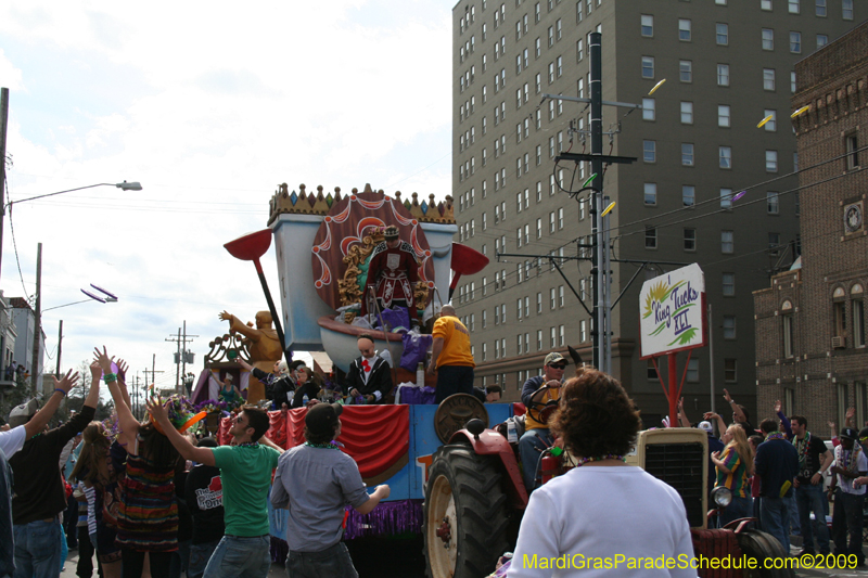 2009-Krewe-of-Tucks-presents-Cone-of-Horror-Tucks-The-Mother-of-all-Parades-Mardi-Gras-New-Orleans-0385