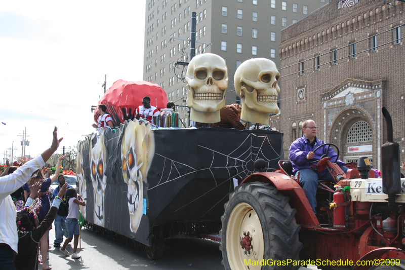 2009-Krewe-of-Tucks-presents-Cone-of-Horror-Tucks-The-Mother-of-all-Parades-Mardi-Gras-New-Orleans-0417