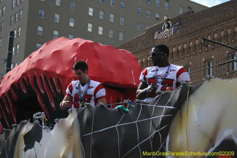 2009-Krewe-of-Tucks-presents-Cone-of-Horror-Tucks-The-Mother-of-all-Parades-Mardi-Gras-New-Orleans-0418