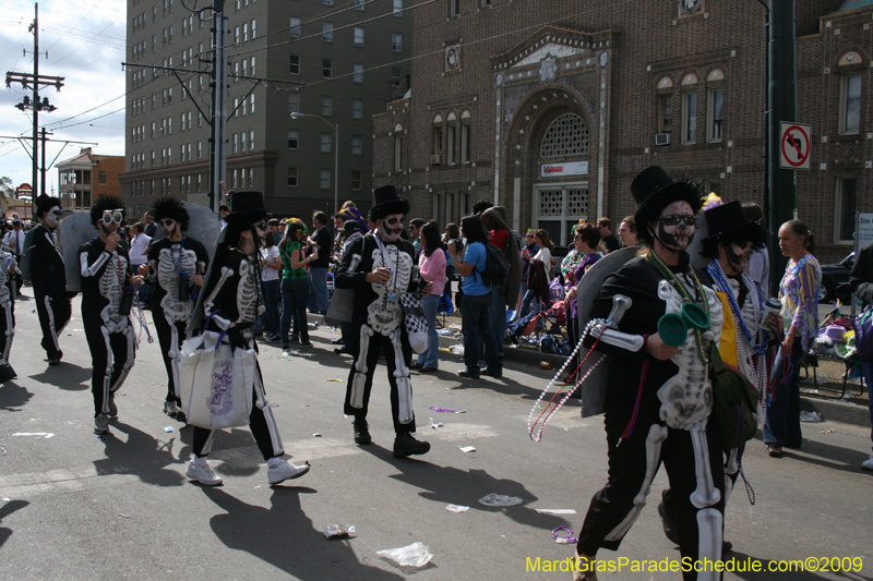 2009-Krewe-of-Tucks-presents-Cone-of-Horror-Tucks-The-Mother-of-all-Parades-Mardi-Gras-New-Orleans-0431