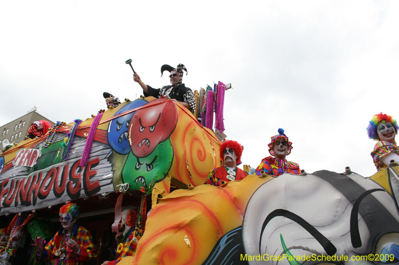 2009-Krewe-of-Tucks-presents-Cone-of-Horror-Tucks-The-Mother-of-all-Parades-Mardi-Gras-New-Orleans-0494