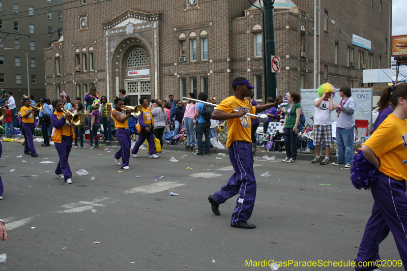 2009-Krewe-of-Tucks-presents-Cone-of-Horror-Tucks-The-Mother-of-all-Parades-Mardi-Gras-New-Orleans-0514