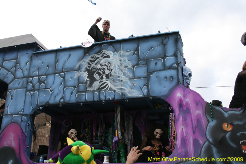 2009-Krewe-of-Tucks-presents-Cone-of-Horror-Tucks-The-Mother-of-all-Parades-Mardi-Gras-New-Orleans-0559