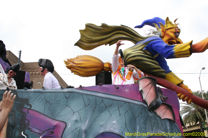 2009-Krewe-of-Tucks-presents-Cone-of-Horror-Tucks-The-Mother-of-all-Parades-Mardi-Gras-New-Orleans-0579