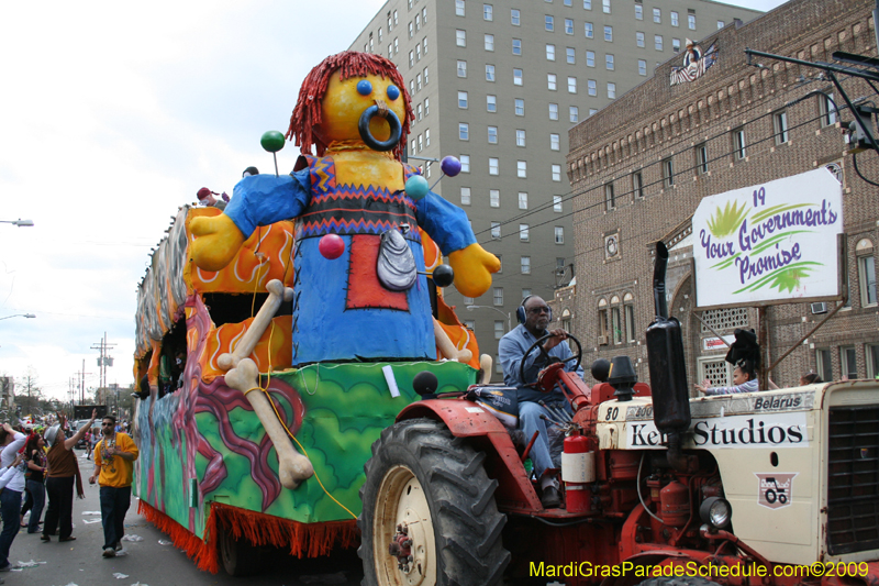 2009-Krewe-of-Tucks-presents-Cone-of-Horror-Tucks-The-Mother-of-all-Parades-Mardi-Gras-New-Orleans-0590