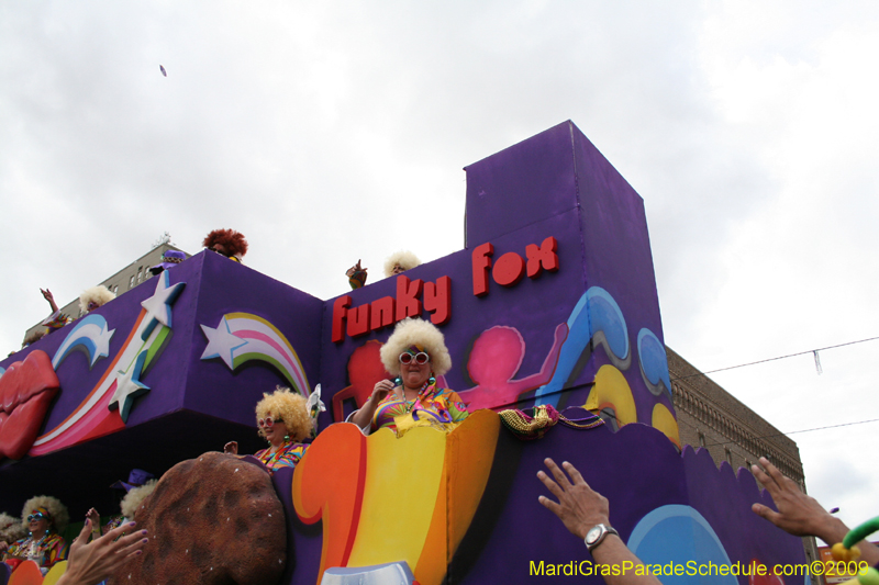 2009-Krewe-of-Tucks-presents-Cone-of-Horror-Tucks-The-Mother-of-all-Parades-Mardi-Gras-New-Orleans-0694