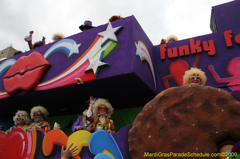 2009-Krewe-of-Tucks-presents-Cone-of-Horror-Tucks-The-Mother-of-all-Parades-Mardi-Gras-New-Orleans-0695