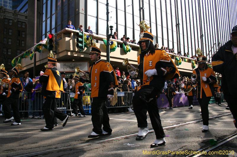 Krewe-of-Tucks-2010-Mardi-Gras-New-Orleans-7716