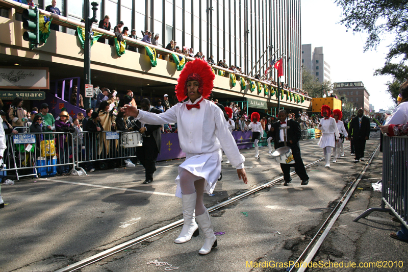 Krewe-of-Tucks-2010-Mardi-Gras-New-Orleans-7722