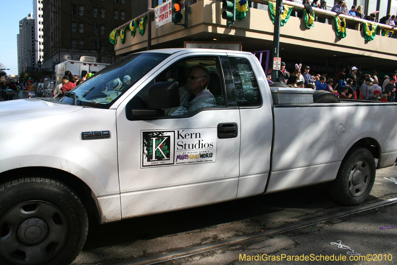 Krewe-of-Tucks-2010-Mardi-Gras-New-Orleans-7726