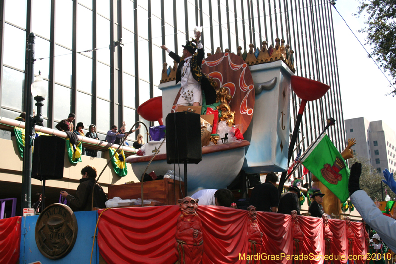 Krewe-of-Tucks-2010-Mardi-Gras-New-Orleans-7729