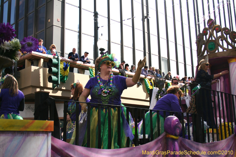 Krewe-of-Tucks-2010-Mardi-Gras-New-Orleans-7743