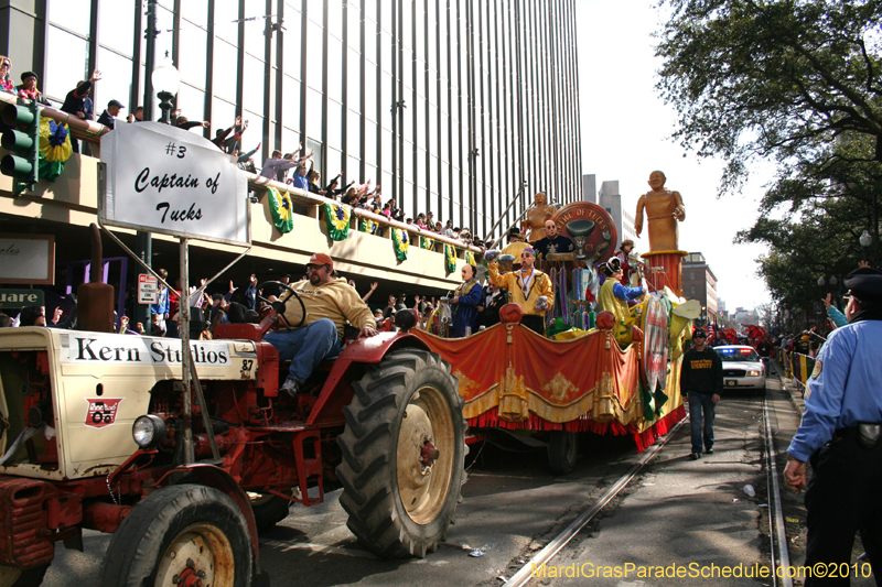 Krewe-of-Tucks-2010-Mardi-Gras-New-Orleans-7752