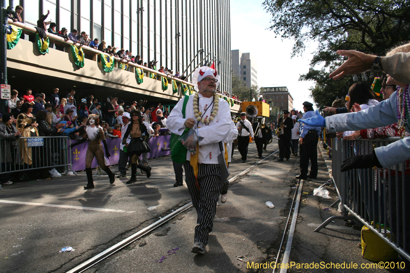 Krewe-of-Tucks-2010-Mardi-Gras-New-Orleans-7784