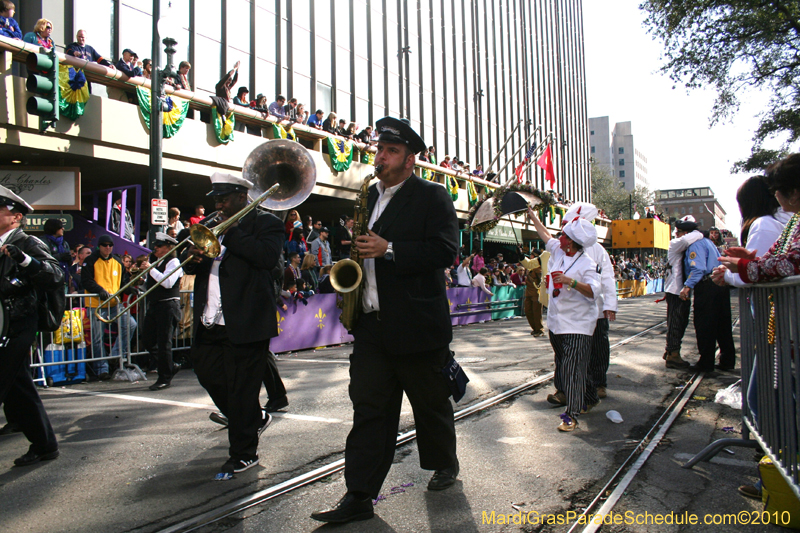 Krewe-of-Tucks-2010-Mardi-Gras-New-Orleans-7788